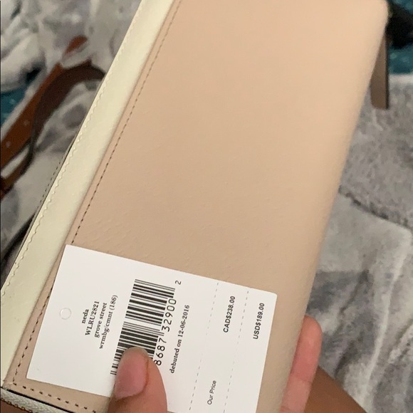 Kate Spade Wallet - Picture 2 of 4